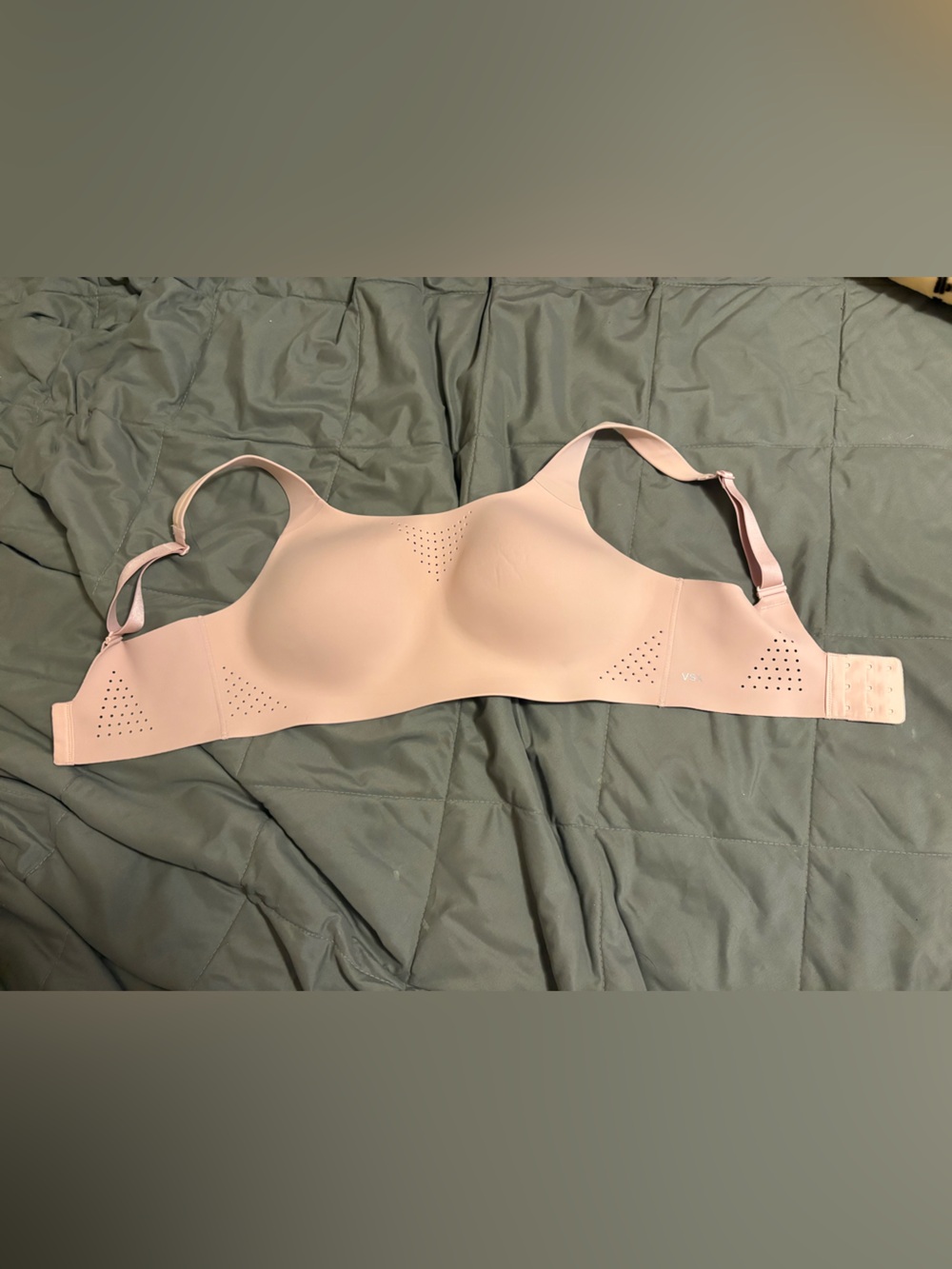 Victoria’s Secret VSX FEATHERWEIGHT MAX™ SPORTS BRA 34 DD